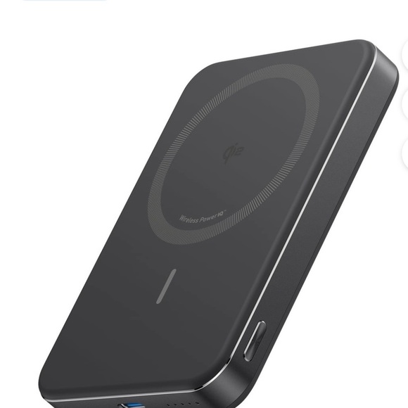Anker MagGo Power Bank, Ultra-Slim
ALREADY REDUCED BY $30, PRICE IS FIRM. - Picture 2 of 5